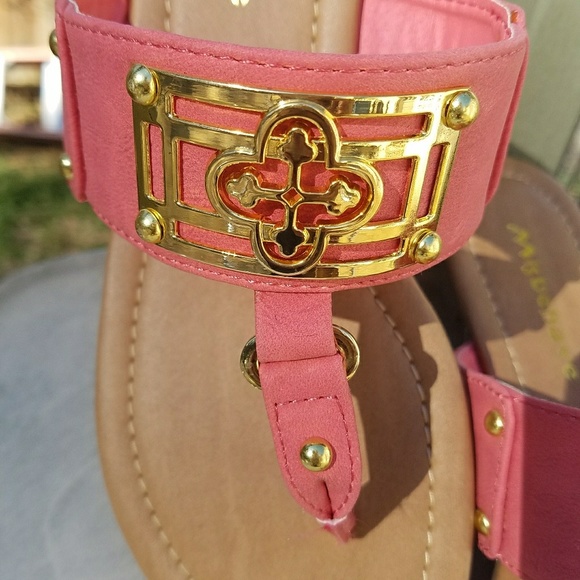 Coral/Gold Sandals - Picture 4 of 5